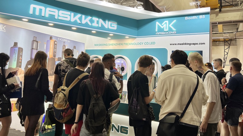 Maskking at GLOBAL VAPEXPO Moscow.jpg